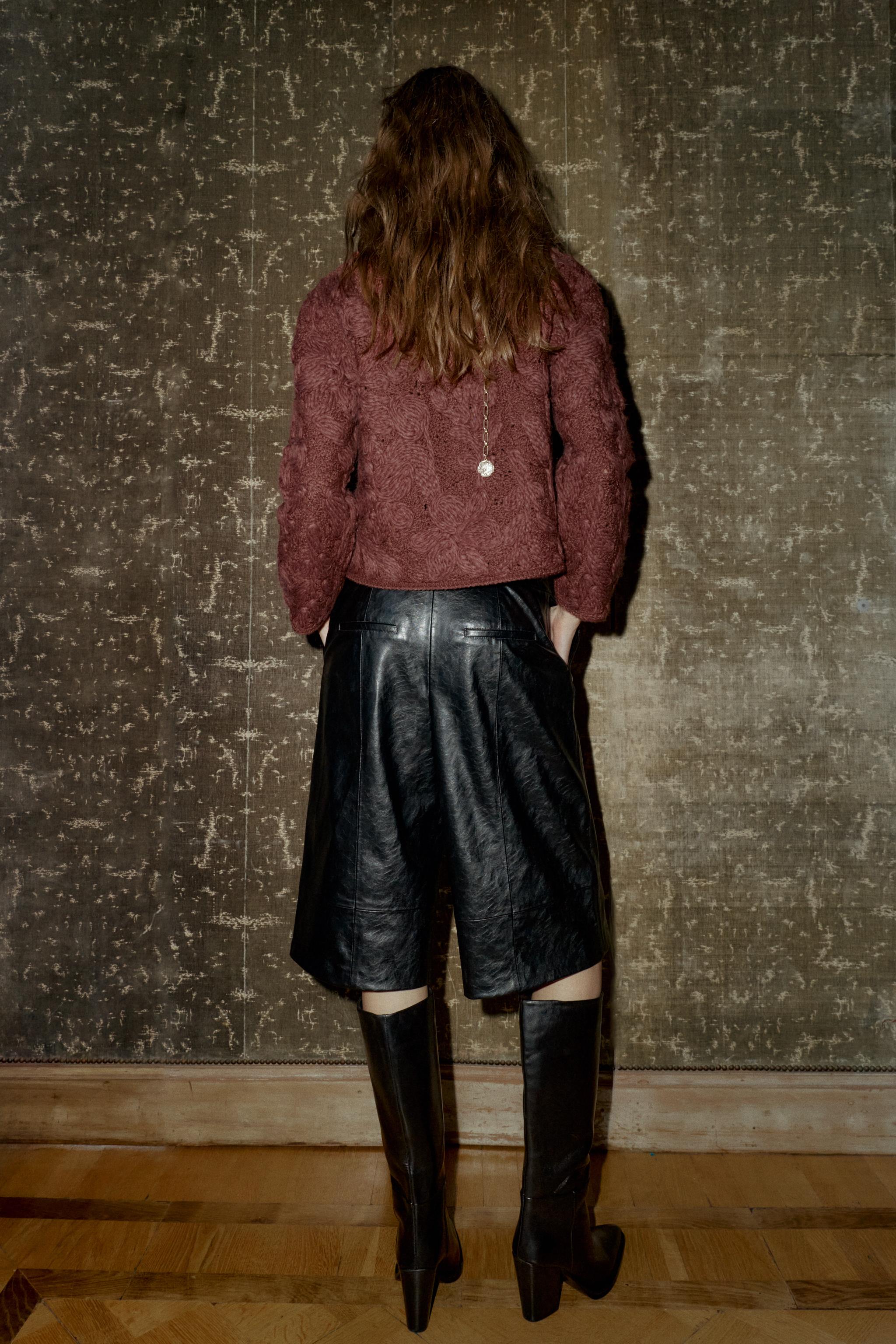 FAUX LEATHER LONG SHORTS